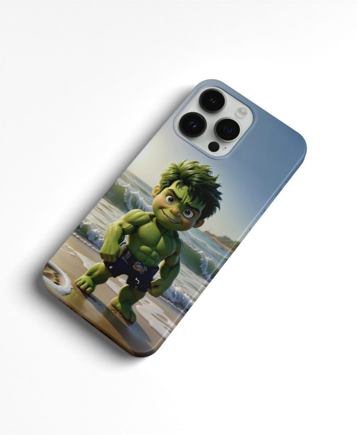 Coque iPhone fun - Hulk en version miniature sur la plage – Image 2